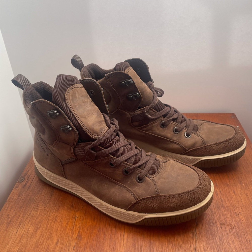 Ecco waterproof sneaker boot